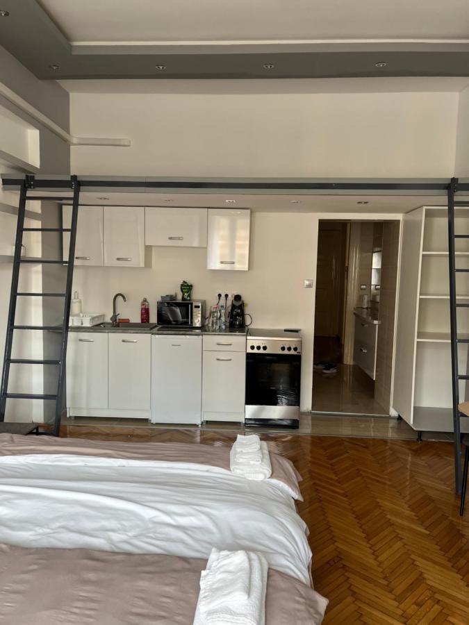 Szechenyi Apartman Miskolc Exteriör bild