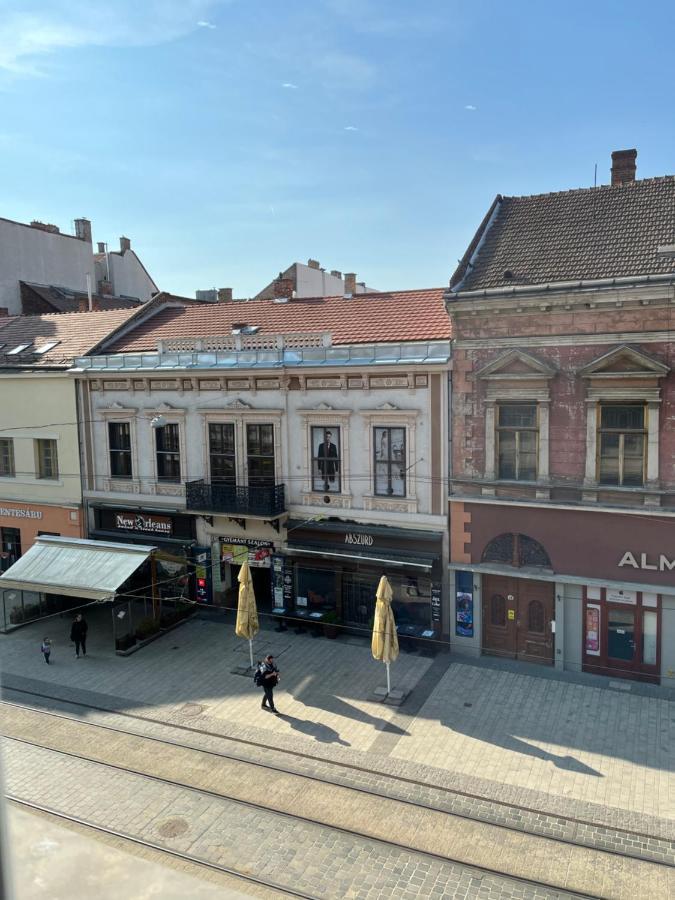 Szechenyi Apartman Miskolc Exteriör bild